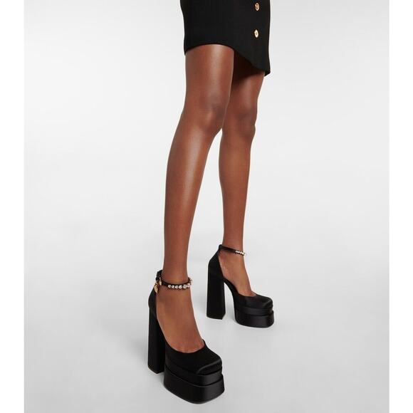 Versace Aevitas Platform Pumps EU 39.5/ US 9.5 Black Satin Crystal NIB $1,575 - Picture 2 of 16